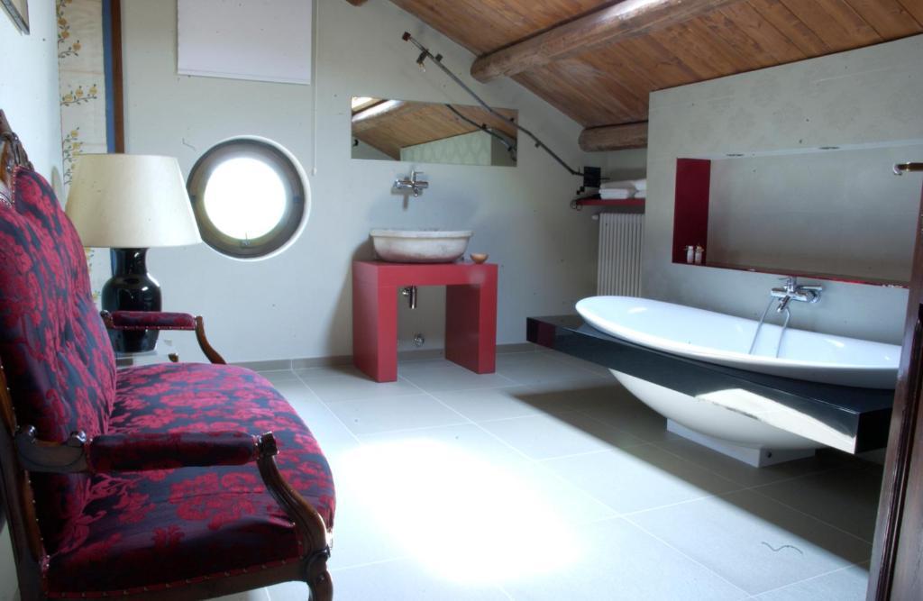 Casa Isabella Vendégház Vaglio Serra Szoba fotó